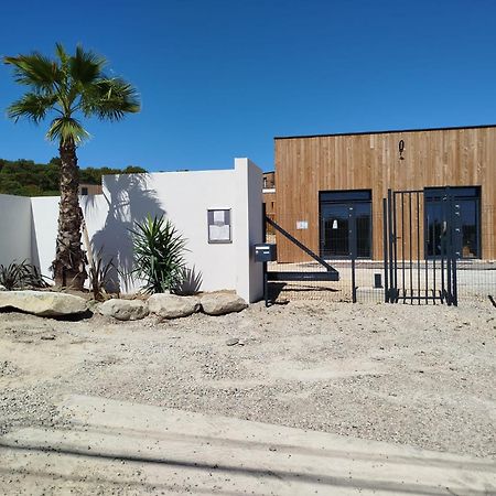 Camping Les Lodges Du Lagon Calvisson Bagian luar foto