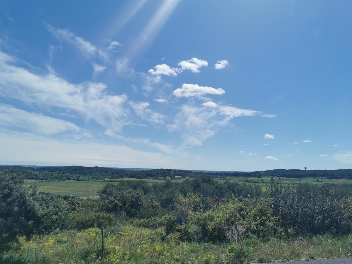Camping Les Lodges Du Lagon Calvisson Bagian luar foto