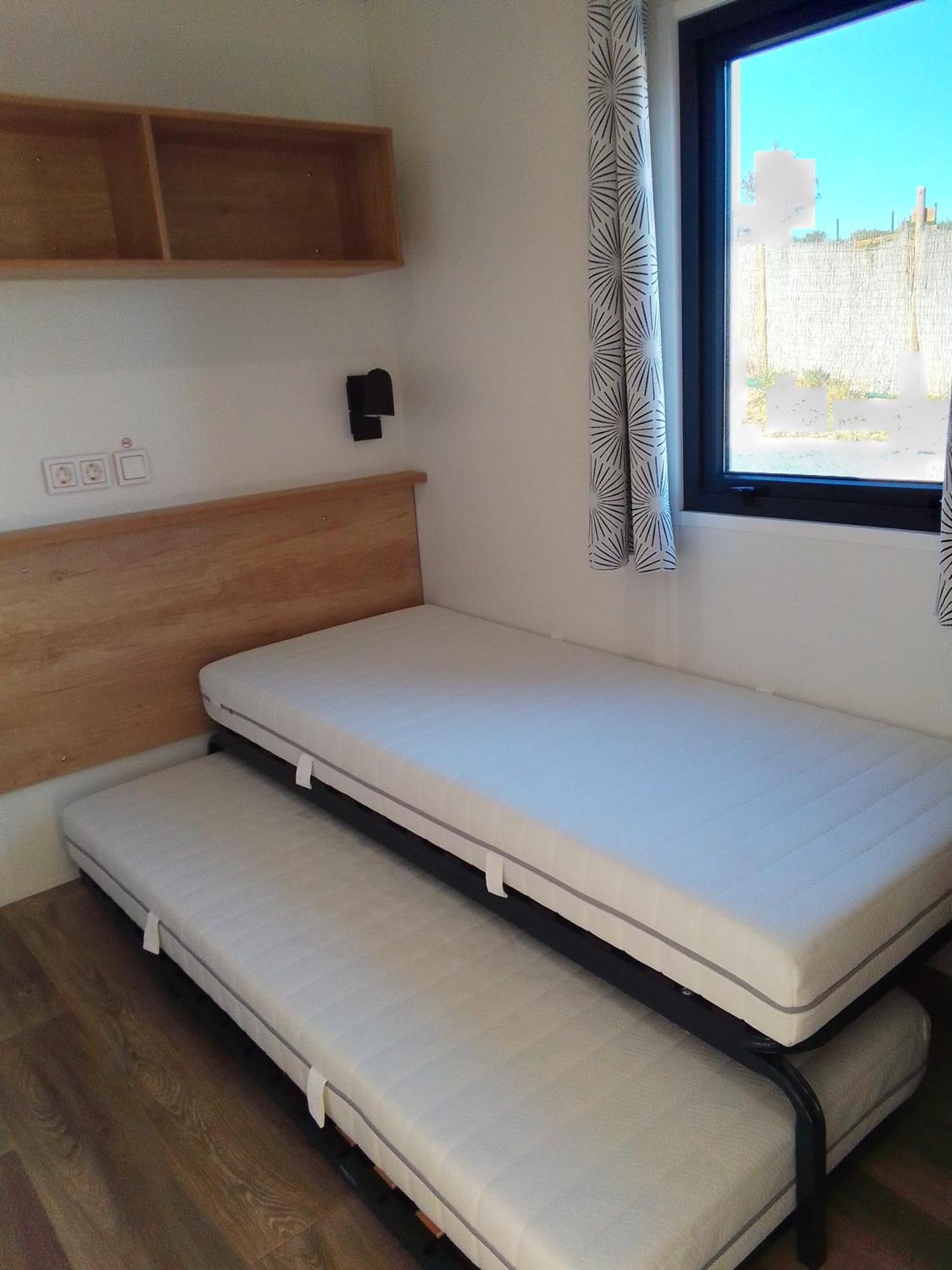 Camping Les Lodges Du Lagon Calvisson Bagian luar foto